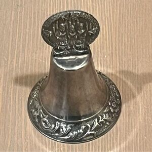 Vintage 1977 Holland HH Merry Christmas Bell 2.5" Silver Plate Choir Boys